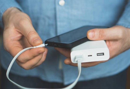 【行動電源回收攻略】舊行充別亂丟，711、全家回收還能賺抵用金！