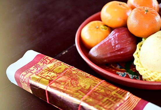 去靈骨塔拜拜要準備什麼水果？靈骨塔祭拜水果數量、意義＆擺放位置