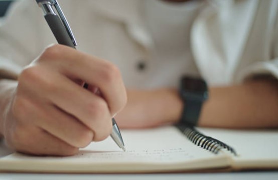 更生人與子女就學補助申請教學：獎學金、助學金金額一覽